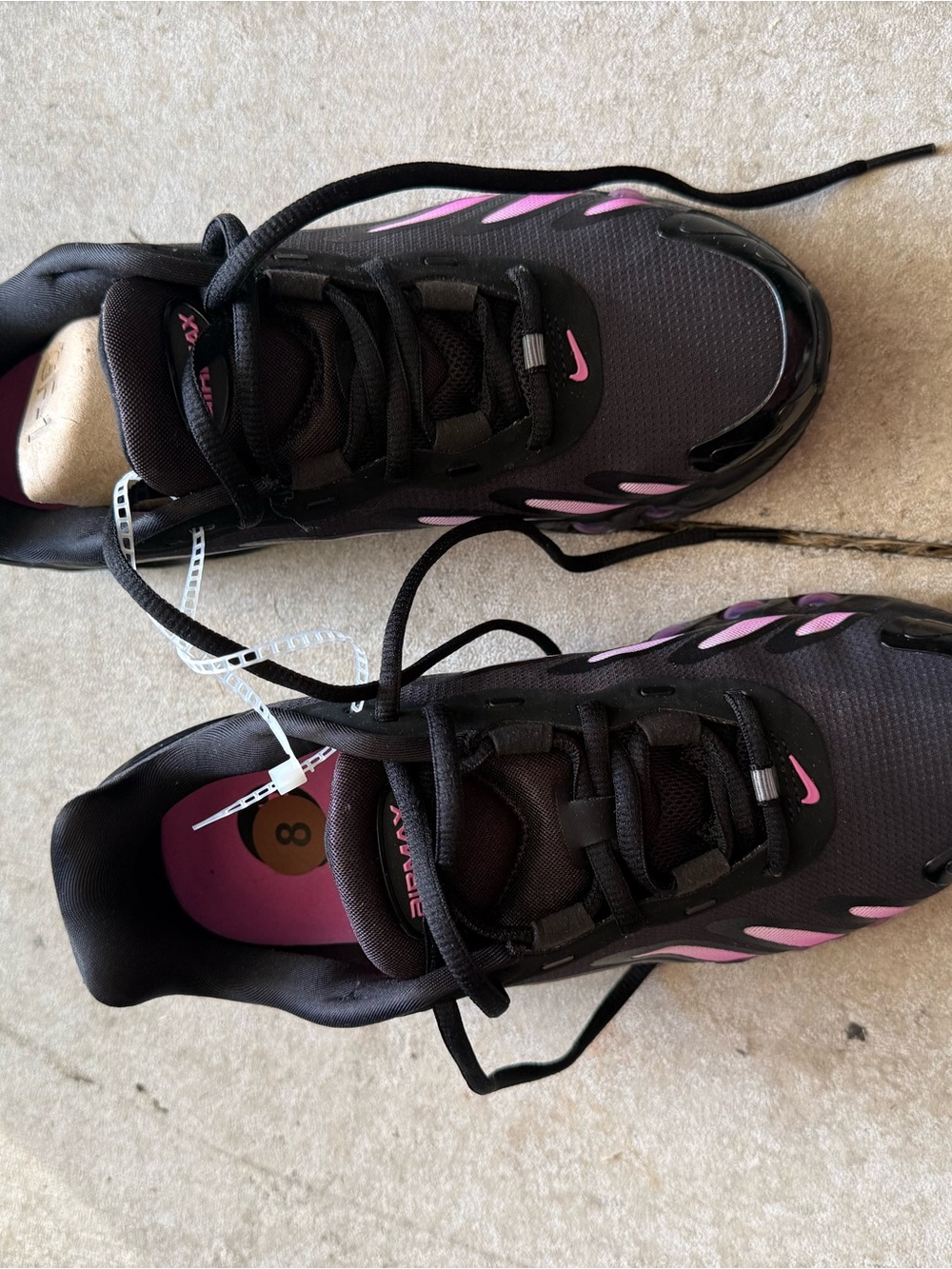 Nike Black and Pink Air Max shoes - Picture 2 of 5